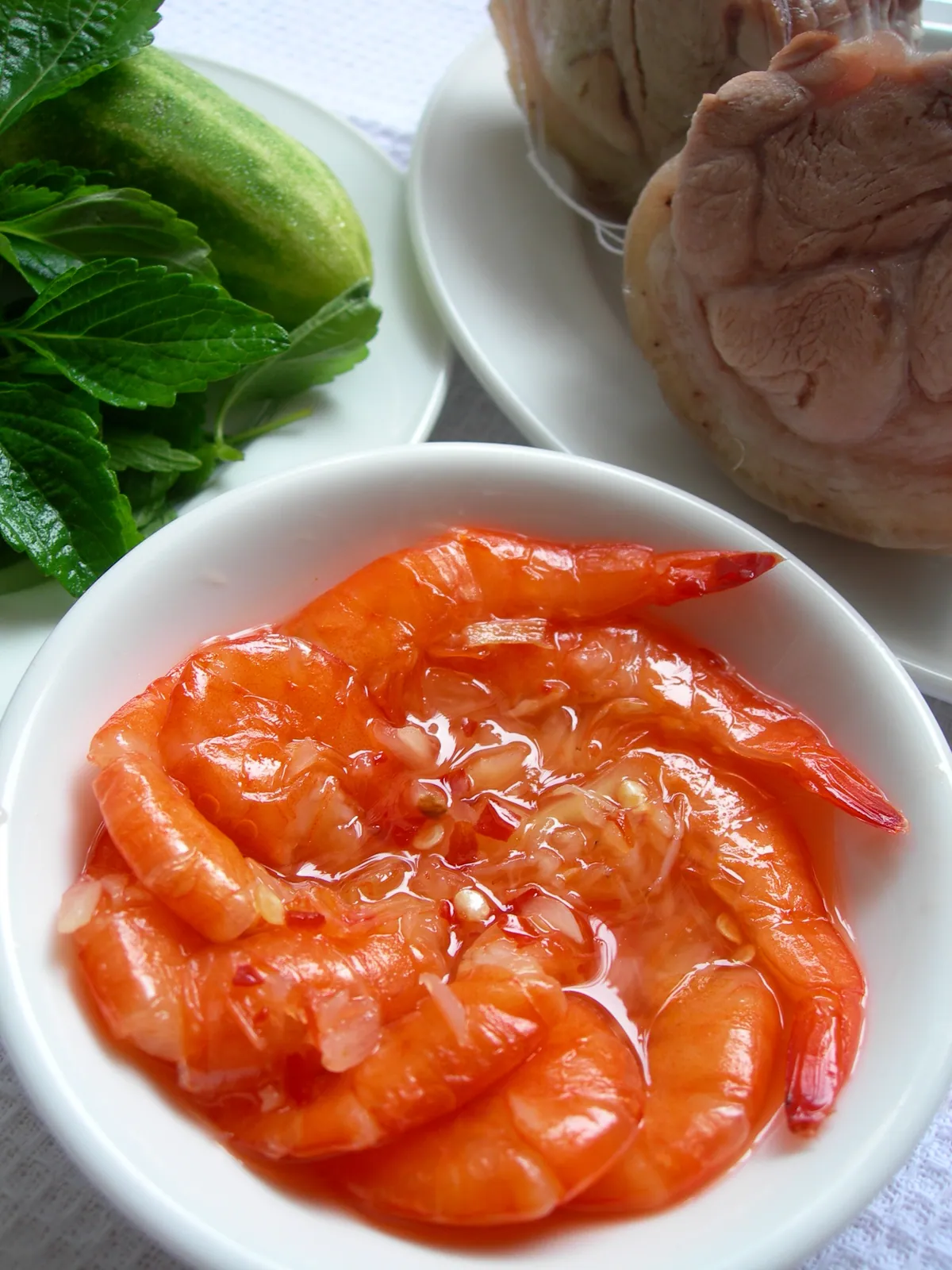 Bất kể giàu nghèo, người Huế ăn tết luôn có những món cơ bản này