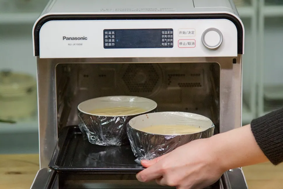 Cách làm bánh bông lan vị cam dễ hơn bạn nghĩ