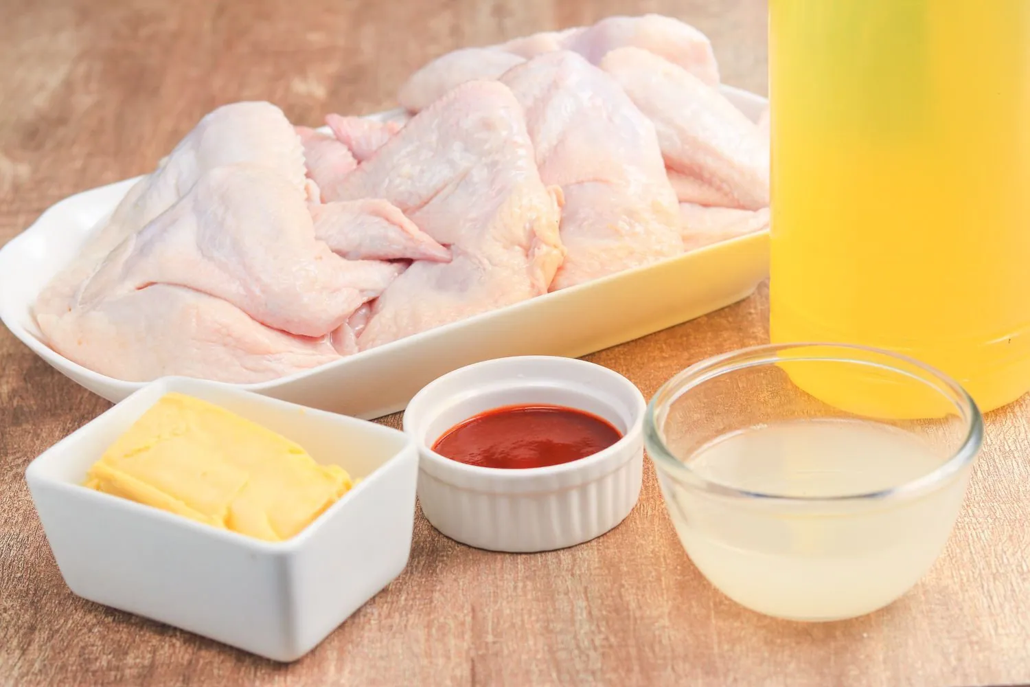 Người Mỹ chiên cánh gà như thế này và trở thành đặc sản