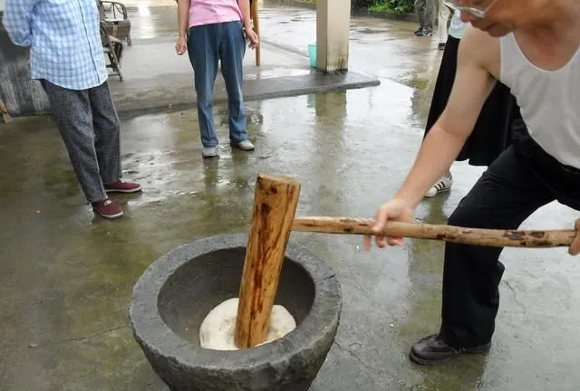 Cách chế biến món ăn độc lạ tạo ra hương vị khó quên
