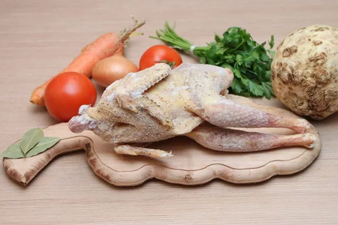 Đừng ngạc nhiên vì những món này mất hương vị khi lấy ra từ lò vi sóng