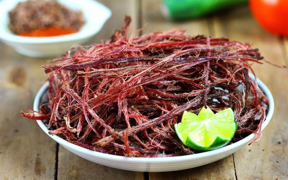 Đã là người Việt thì không thể không biết những món ăn vặt ngày Tết này