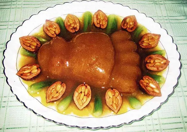 Đến loài gấu cũng không tránh khỏi làm thức ăn cho người Trung Quốc