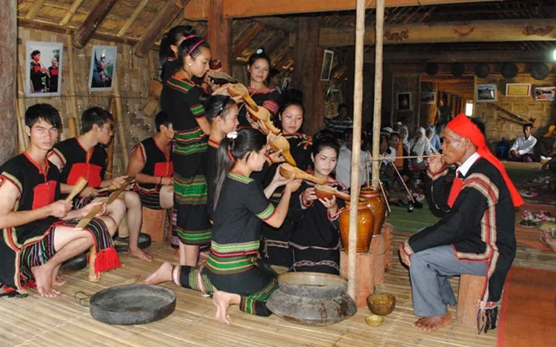Với nguyên liệu từ núi rừng, người Ê-đê chế biến thành nhiều món ăn đặc sản