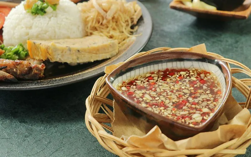 Nước chấm – Loại gia vị không thể thiếu trong văn hóa ẩm thực Việt