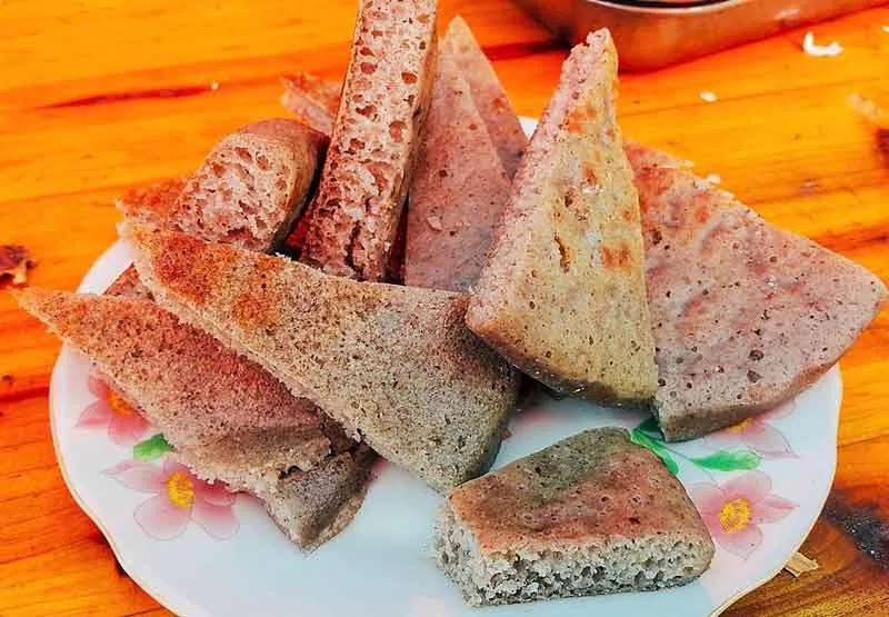 Có đất nước nào chế biến món ăn từ hoa như Việt Nam không?