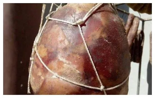 Thịt gác bếp vùng nông thôn Trung Quốc có gì khác biệt?