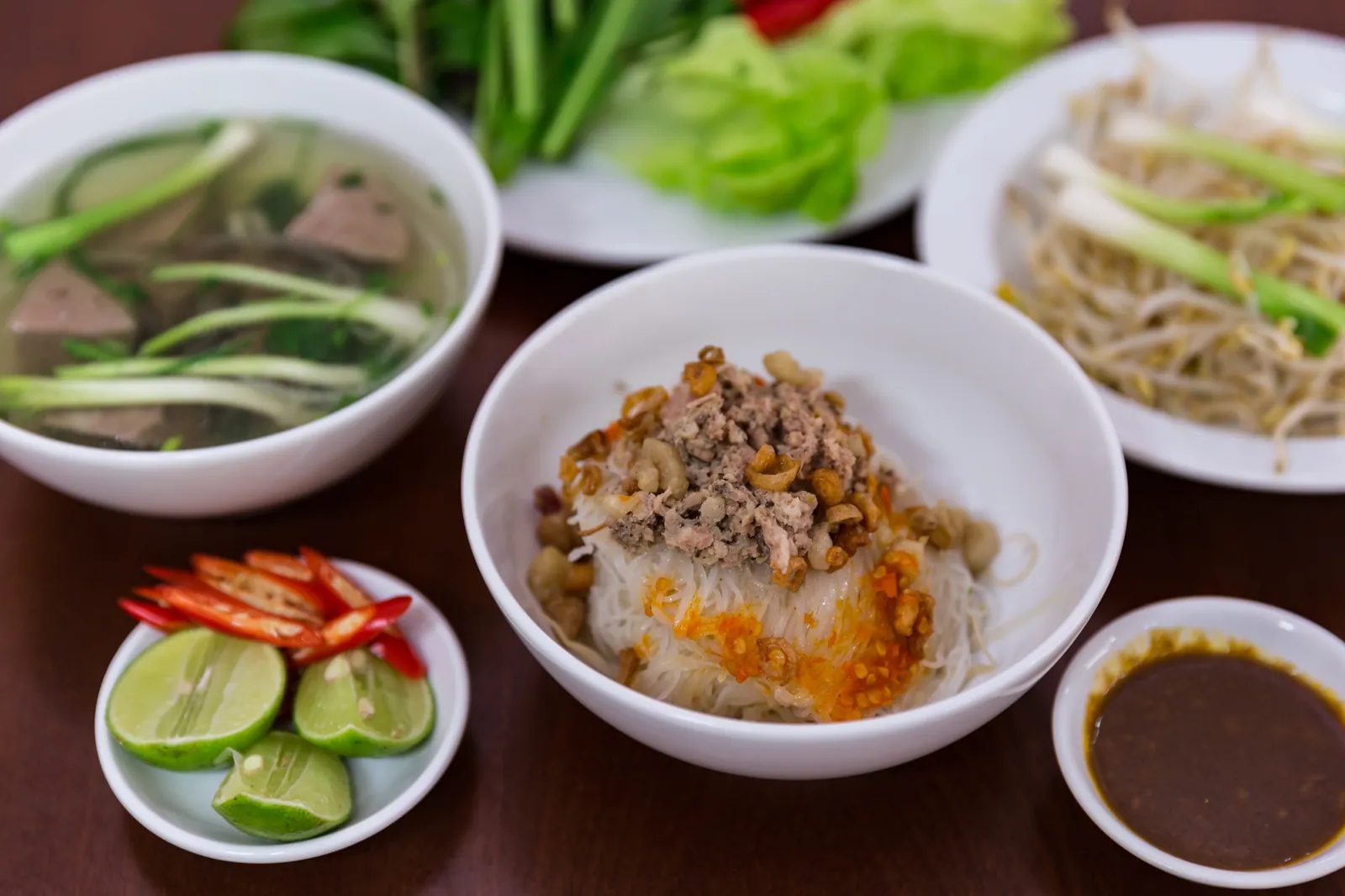 Tiết lộ sự thật về cái tên: Phở hai tô Gia Lai