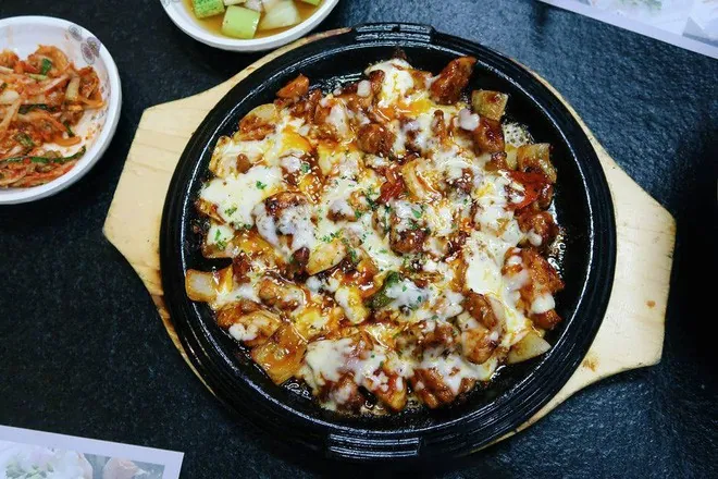 Thế giới có hàng trăm món gà nhưng đặc sắc nhất phải kể đến những món này
