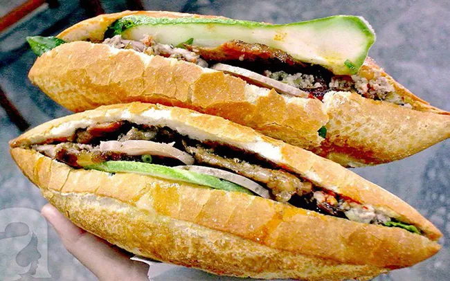 Những biến tấu ngon độc lạ của bánh mì Hà Nội