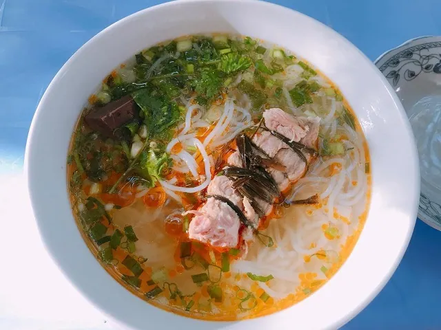 Bánh xèo tôm nhảy, bún cột lạ miệng khi đặt chân đến vùng đất Quy Nhơn